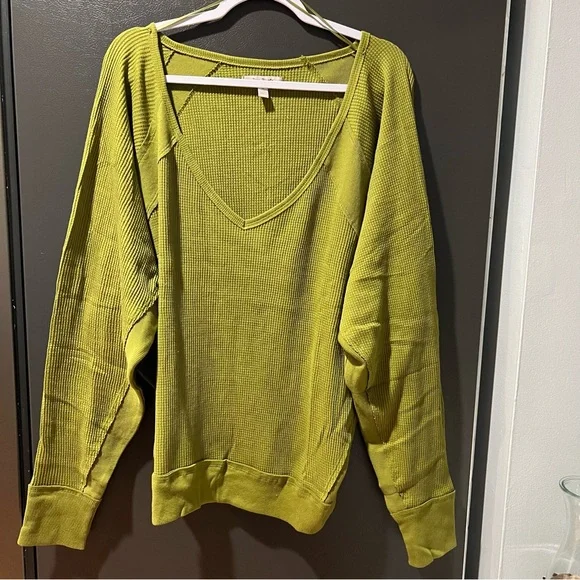 Free People Santa Clara Thermal Oversized Relaxed Sweater Olive Green Sz XS - Picture 4 of 6